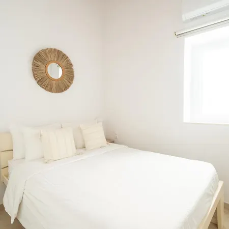 Eleanna's Cycladic *