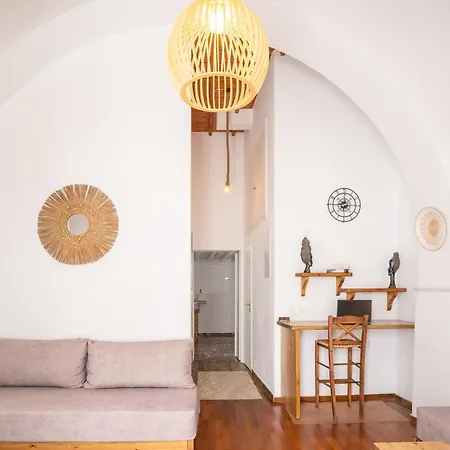 Eleanna's Cycladic Apartment