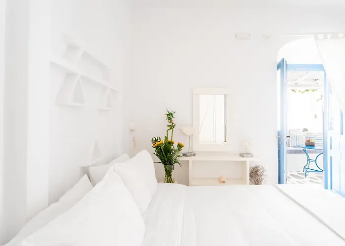 Eleanna's Cycladic Апартаменты