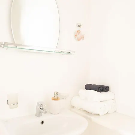 Eleanna's Cycladic Apartment