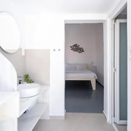Daire Eleanna's Cycladic
